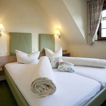 Freiaemter Hof 3*
